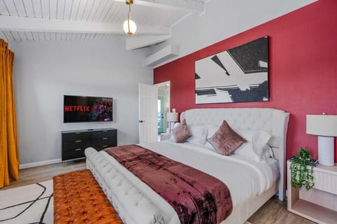 TV and multimedia, Bedroom