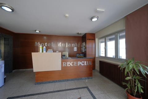 Lobby or reception, Other