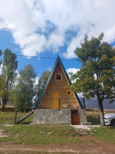House Durmitorski konak House in Montenegro