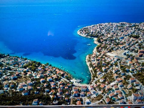 Apartments Šimić Apartment in Okrug Gornji
