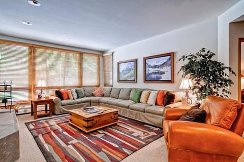 Highlands Westview 105 by East West Hospitality Apartment in Beaver Creek