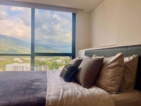 Bed, Natural landscape, Photo of the whole room, Bedroom, Mountain view