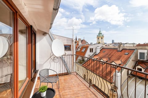 Balcony/Terrace, City view
