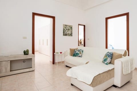 Living room, Decorative detail, Seating area, furniture