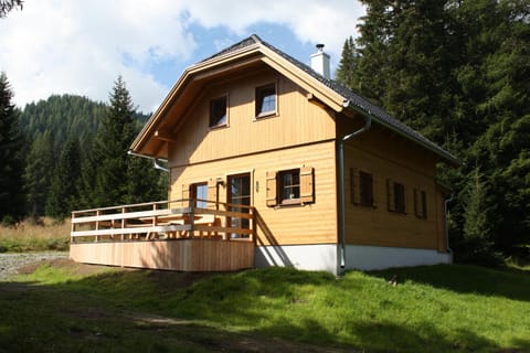 Property building, Area and facilities