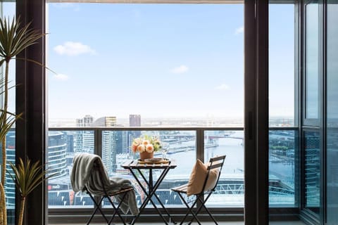 Balcony/Terrace, City view