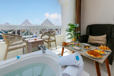 Nearby landmark, Hot Tub, View (from property/room), Balcony/Terrace, Landmark view, Breakfast, Continental breakfast