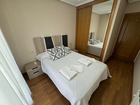 Bed, Photo of the whole room, Bedroom, towels, wardrobe