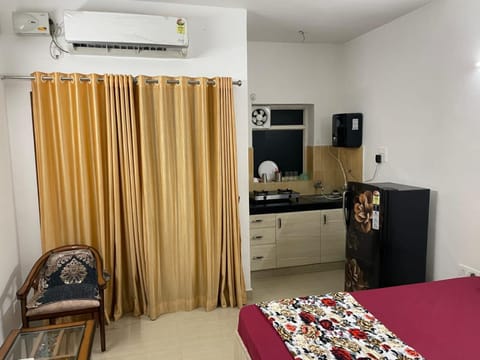 Bedroom, air conditioner