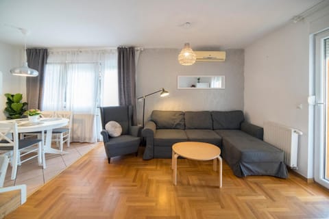 Living room, Seating area, Dining area, air conditioner