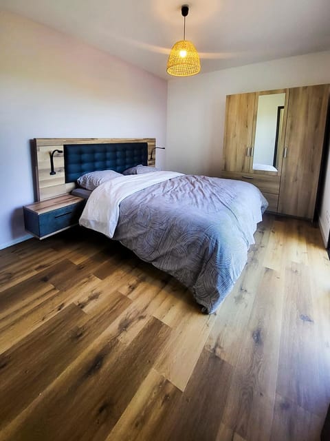 Villa laudun Villa in Provence-Alpes-Côte d'Azur