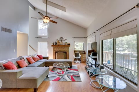 Bryce Resort Getaway with Sauna, 1 Mi to Lake Beach! House in Basye