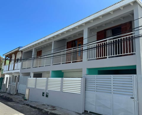 Le Gosier Coastal Residence House in Le Gosier