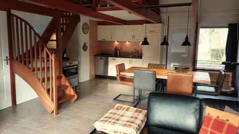 Kitchen or kitchenette, Living room, Seating area, Dining area, dishwasher, microwave, oven