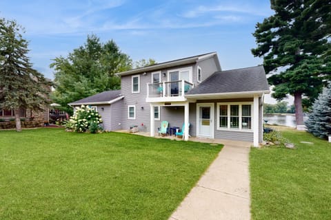 Lakefront and Dock! Family-Friendly Wisconsin Escape House in Lake Wisconsin