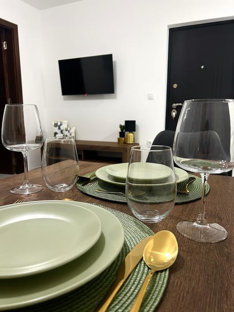 Living room, Decorative detail, Dining area