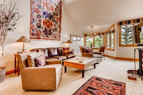 Kiva 324 by East West Hospitality Apartment in Beaver Creek