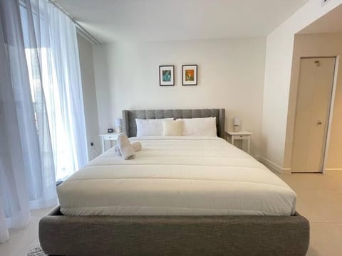 Comfortable Studio suites in downtown Doral Apartment in Doral