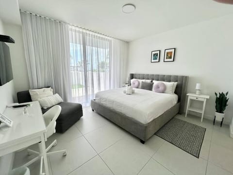 Comfortable Studio suites in downtown Doral Apartment in Doral