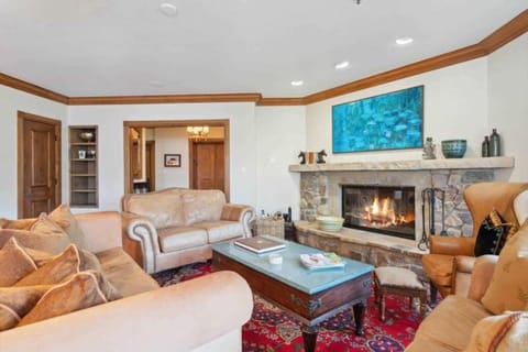 McCoy Peak 204 by East West Hospitality Apartment in Beaver Creek