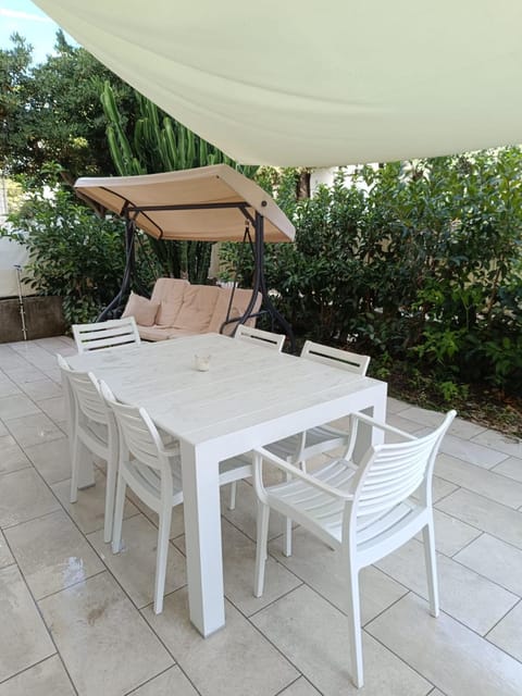 Property building, Dining area