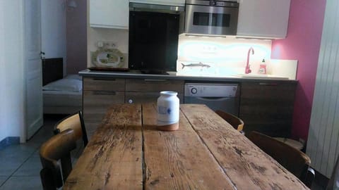 Vieux Port Panier Jardin Bed and Breakfast in Marseille