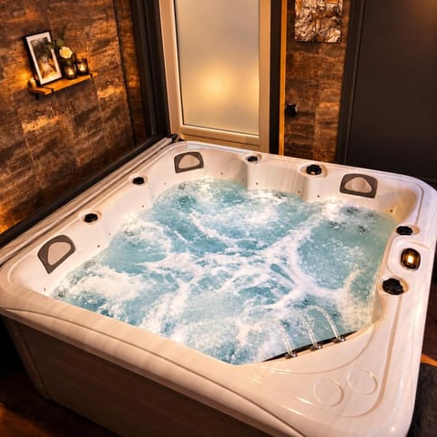 Hot Tub, Hot Tub, Spa and wellness centre/facilities, Spa and wellness centre/facilities