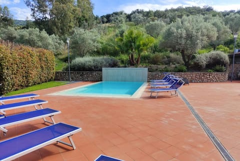 Garden, Garden view, Pool view, Swimming pool, sunbed