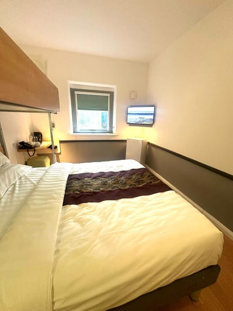 Cambridge Hotel Bradford Central Hotel in Bradford