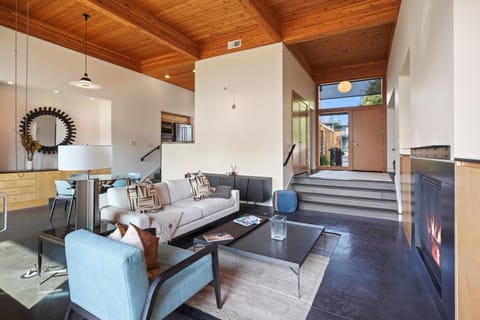 Reserve Camp 25 30 Day Minimum condo House in Bend