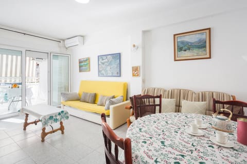 Ca Llaurí Apartment in Daimús