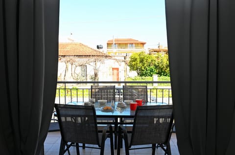 Patio, Day, View (from property/room), Balcony/Terrace, Dining area