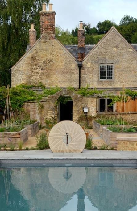 Gants Mill Farmhouse - walk to Bruton House in Bruton
