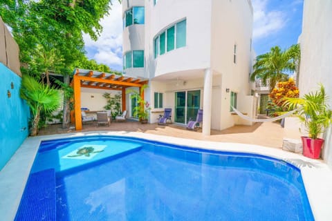 Patio, Swimming pool