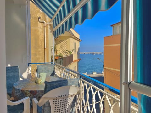 Property building, View (from property/room), Balcony/Terrace, Sea view