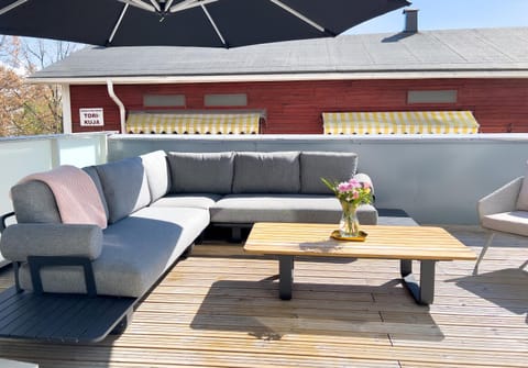 Day, Balcony/Terrace, Seating area