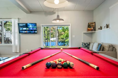 Lakefront Home with Private Beach Access & Hot Tub House in Milton