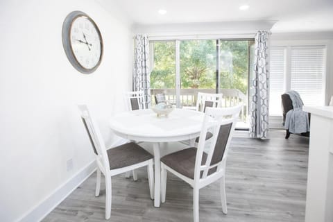 18th Hole Hideaway Apartment in Diamondhead