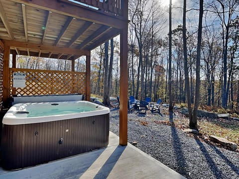 Golden Crest House in Deep Creek Lake