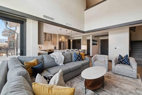 One Riverfront Condo 505 by East West Hospitality Apartment in Avon