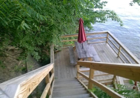 Terry Hill Lodges and Suites House in Keuka Lake