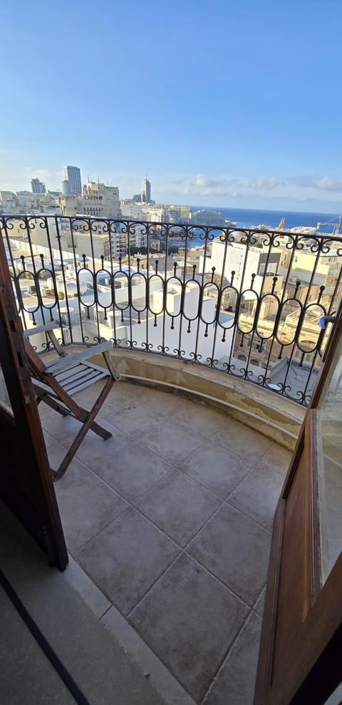 View (from property/room), Balcony/Terrace, Seating area