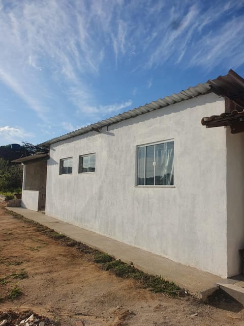 Mini Casa Monte Cielo Bed and Breakfast in Miguel Pereira