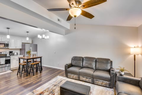 2 Mi to Lake Michigan Pet-Friendly Sawyer Apt Apartment in Sawyer