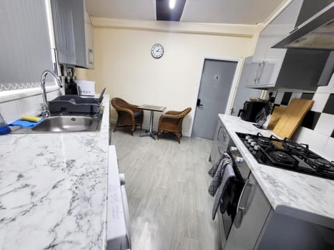 Kitchen or kitchenette, Kitchen or kitchenette, stove, toaster, washing machine, dryer, kitchen