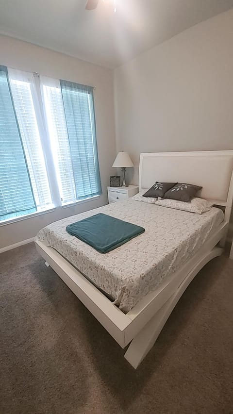 Lake Cypress Villa Vacation rental in Cypress