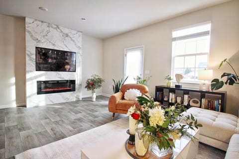 RiverWinds - Modern Charm Near Shenandoah National Park House in Luray