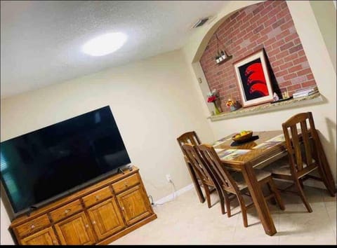 Tutul House Vacation rental in Tampa