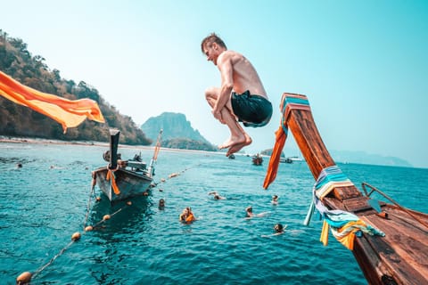 Day, People, Natural landscape, Activities, Beach, Sea view