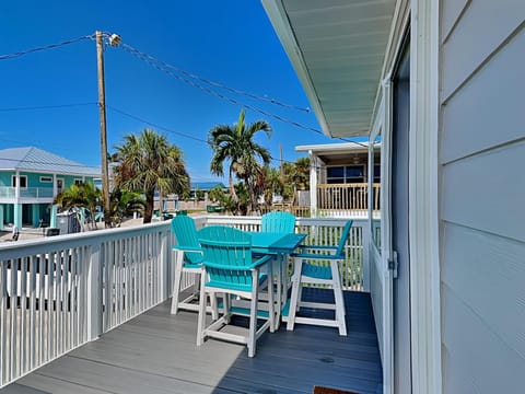 Docs Cottage House in San Carlos Island